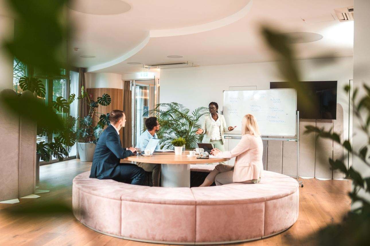 Employee Retention Strategies in Modern Workplaces 2026